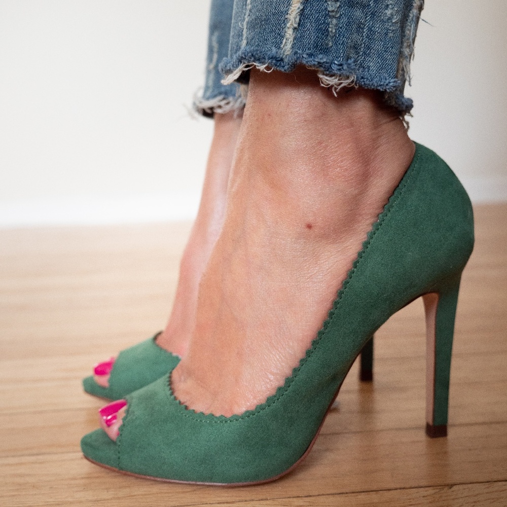 Green peep toe pumps